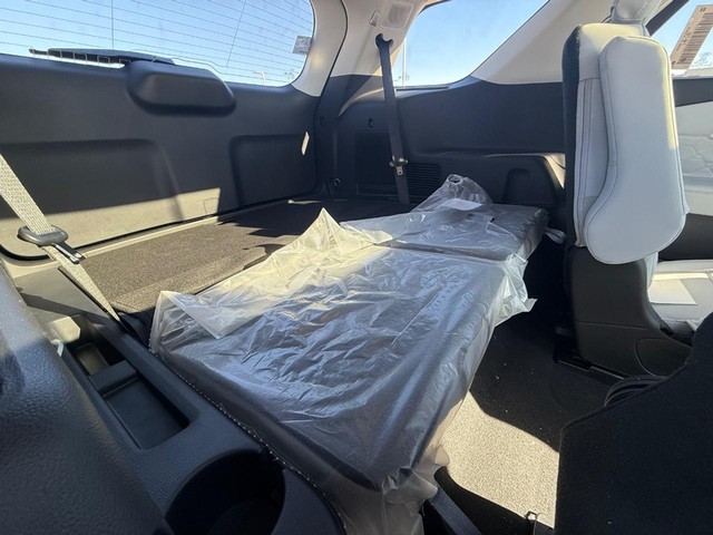 2026 Ford Explorer Platinum - Photo 12