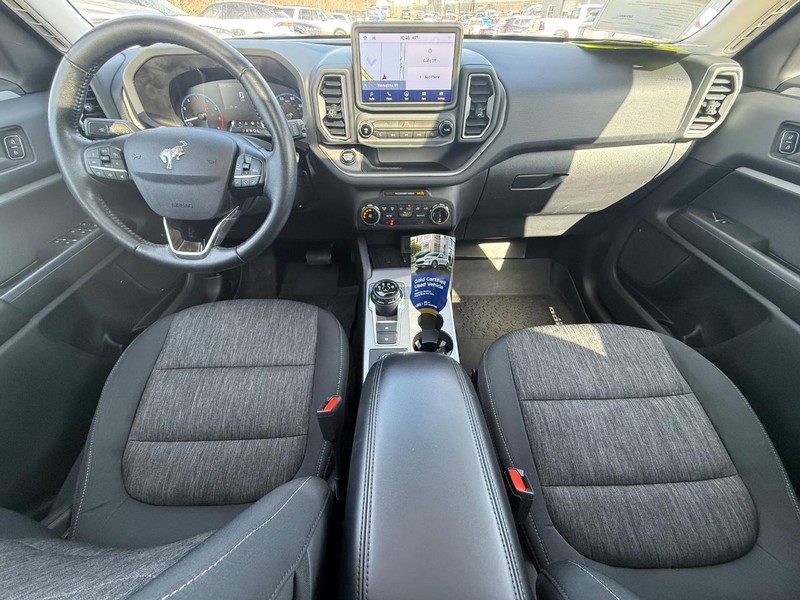 Ford Bronco Sport Vehicle Full-screen Gallery Image 13