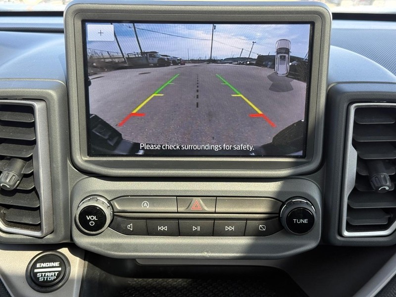 Ford Bronco Sport Vehicle Full-screen Gallery Image 18