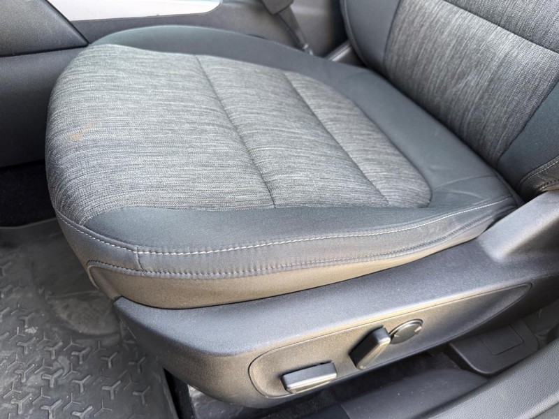 Ford Bronco Sport Vehicle Full-screen Gallery Image 24