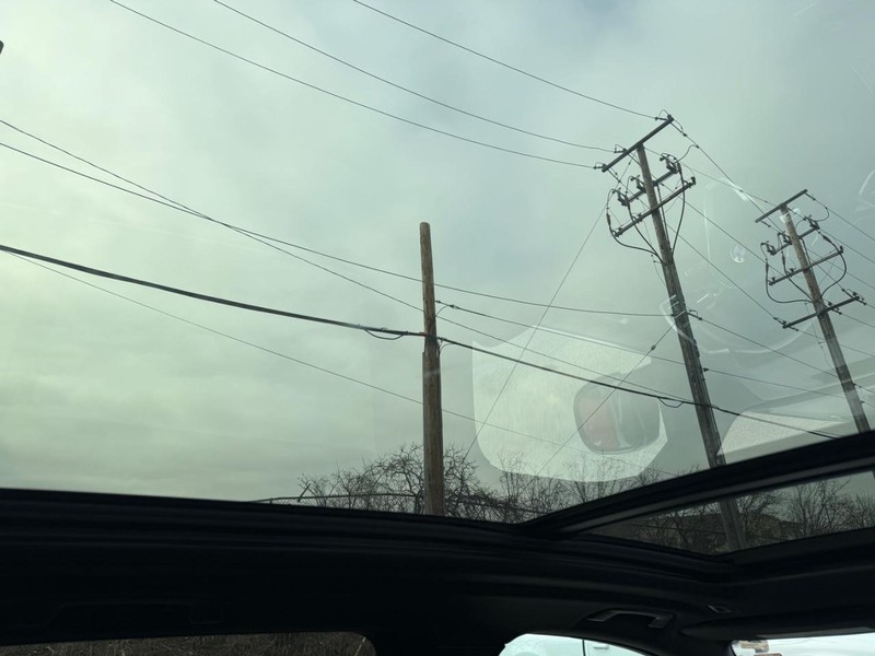 BMW X5 Vehicle Full-screen Gallery Image 13