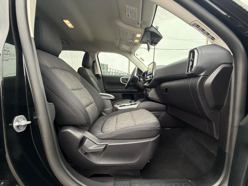 Ford Bronco Sport Vehicle Full-screen Gallery Image 10