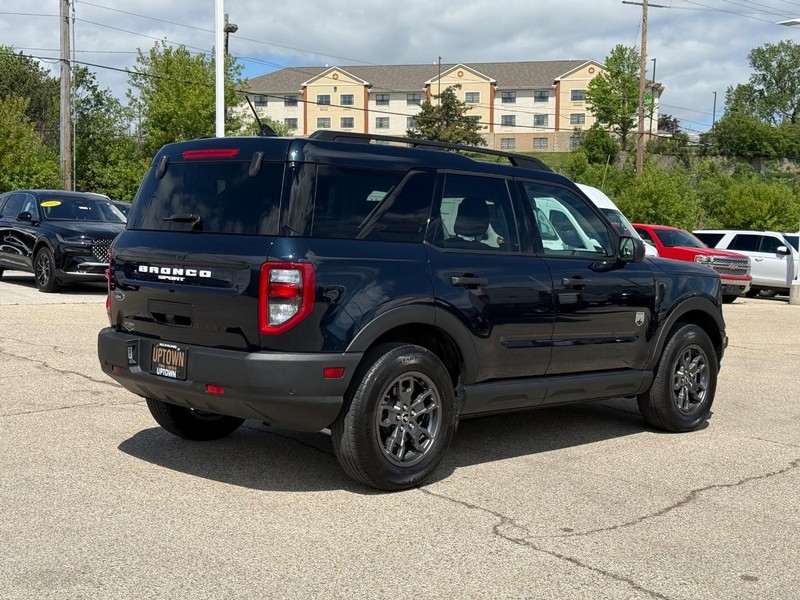 Ford Bronco Sport Vehicle Full-screen Gallery Image 03