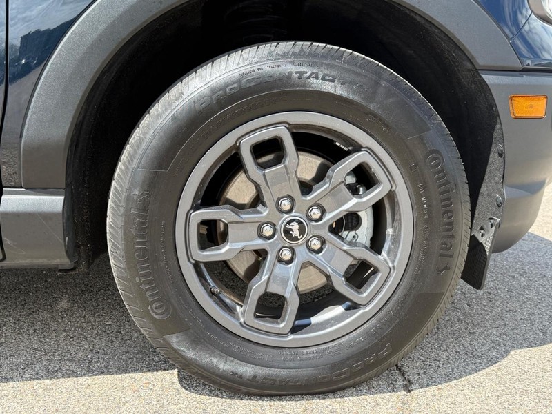 Ford Bronco Sport Vehicle Full-screen Gallery Image 09