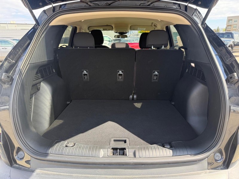 Ford Escape Vehicle Full-screen Gallery Image 05