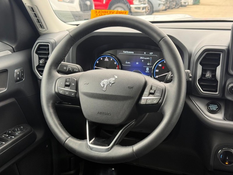 Ford Bronco Sport Vehicle Full-screen Gallery Image 13