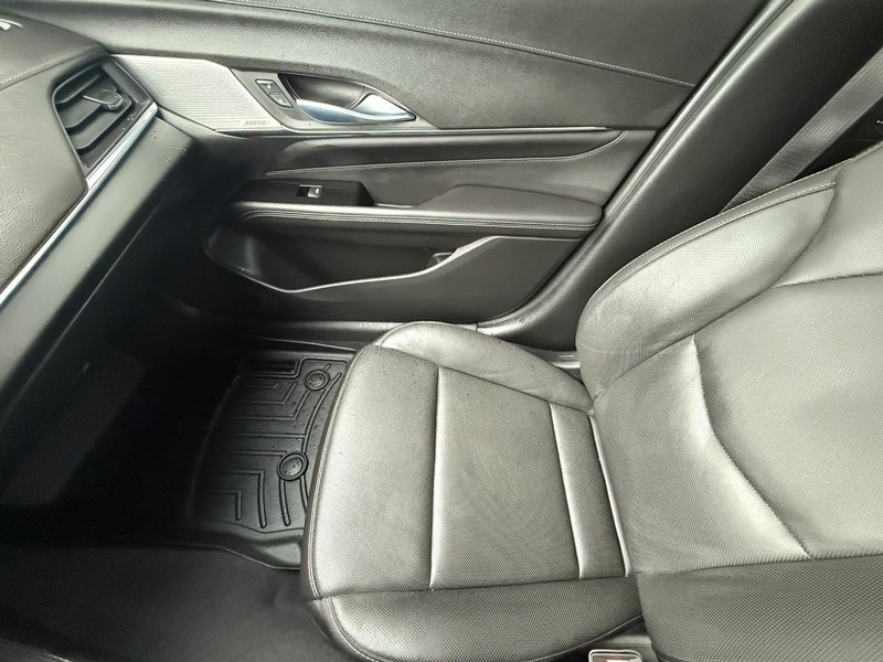 Cadillac CT4 Vehicle Full-screen Gallery Image 20