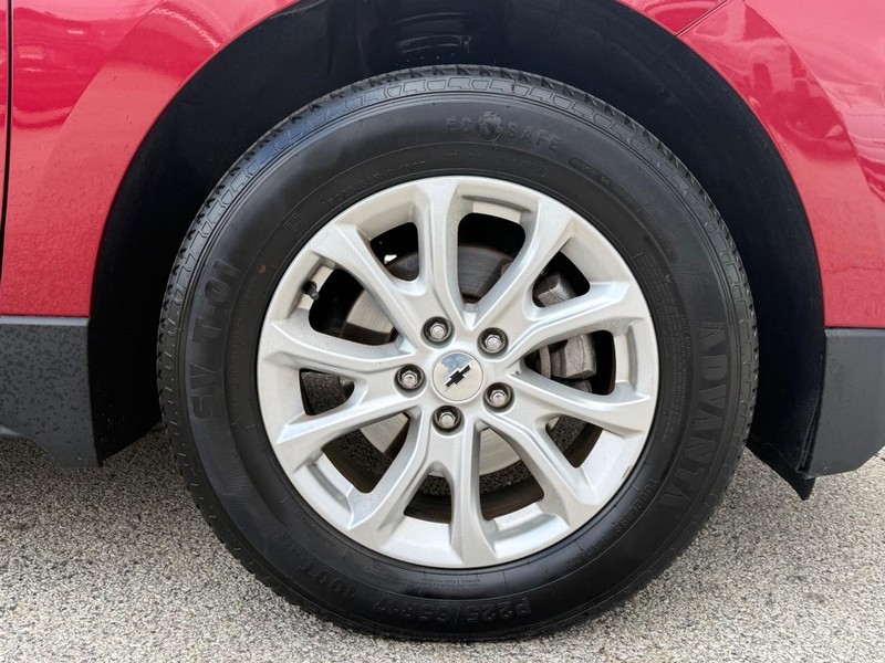 Chevrolet Equinox Vehicle Full-screen Gallery Image 09