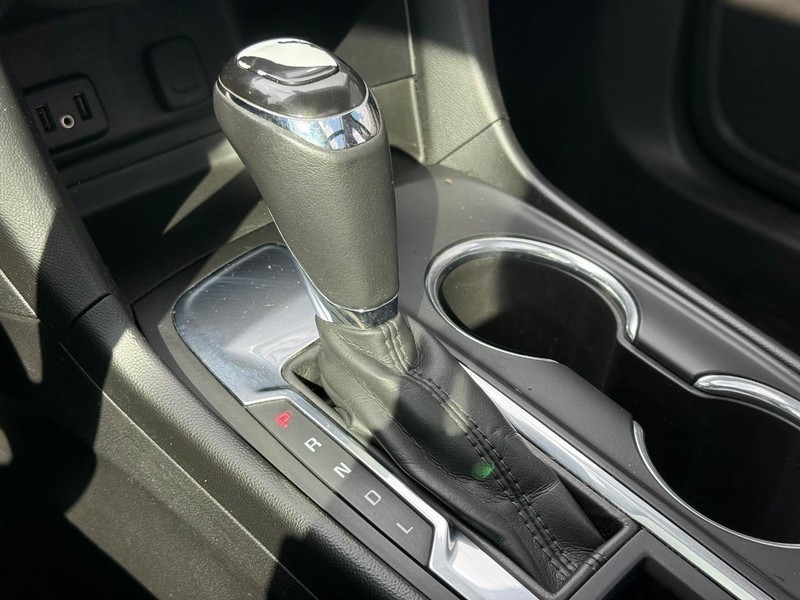 Chevrolet Equinox Vehicle Full-screen Gallery Image 20