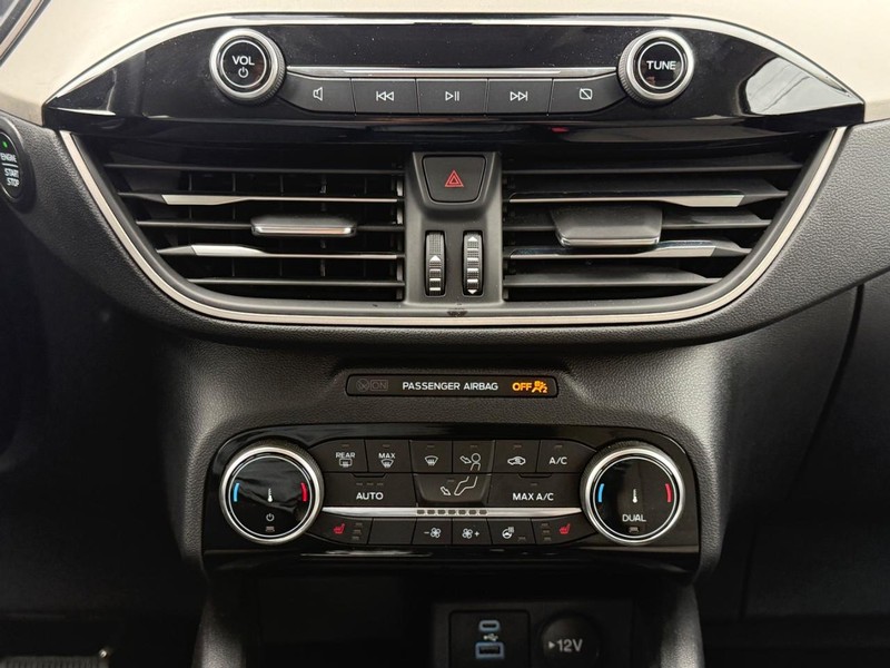 Ford Escape Vehicle Full-screen Gallery Image 20