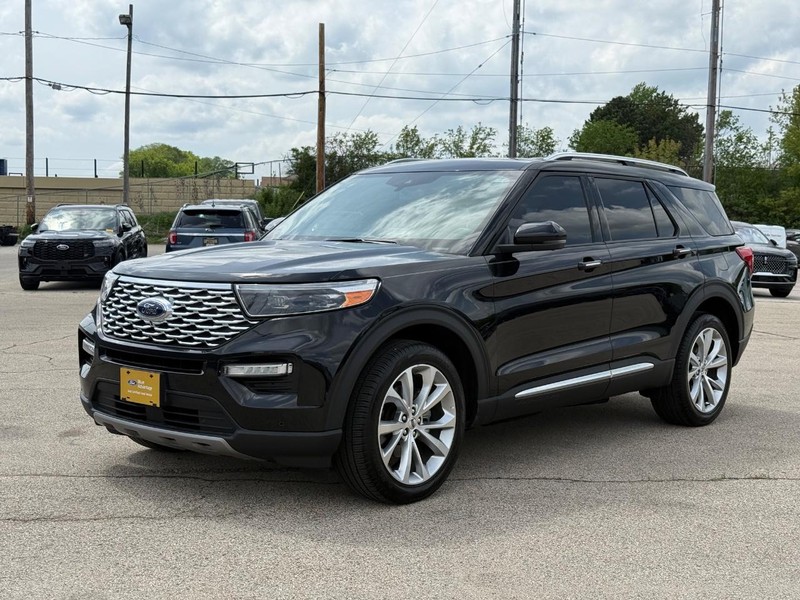 Ford Explorer Vehicle Full-screen Gallery Image 07
