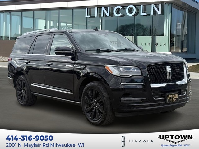 Milwaukee WI 2023 Lincoln Navigator more details - lincoln navigator
