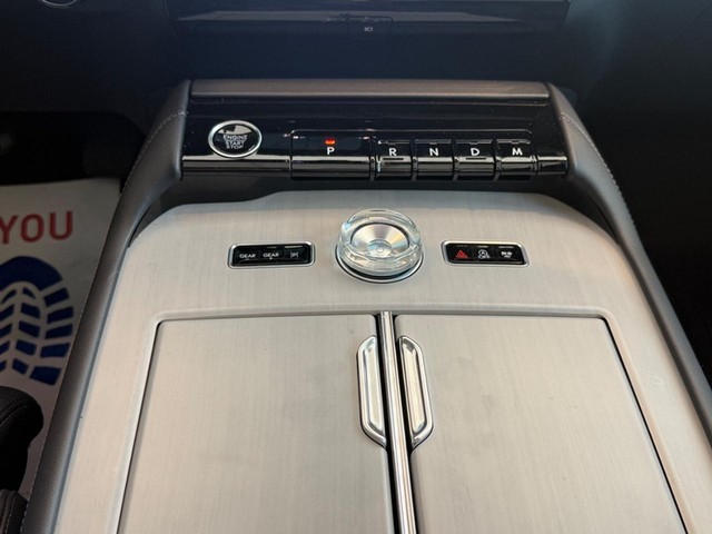 2025 Lincoln Navigator Reserve L - Photo 13