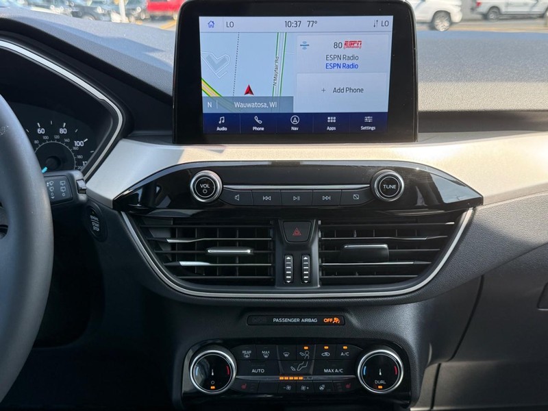 Ford Escape Vehicle Full-screen Gallery Image 19