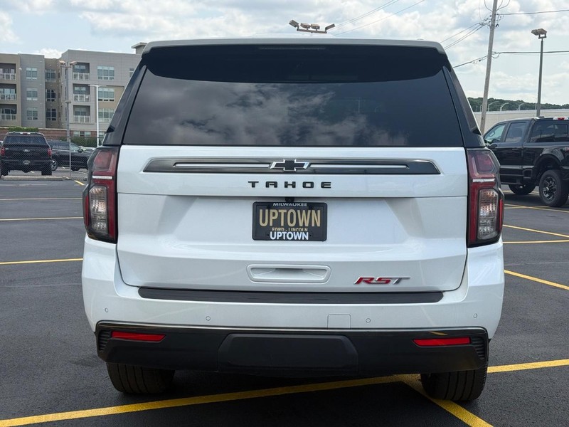 Chevrolet Tahoe Vehicle Full-screen Gallery Image 04