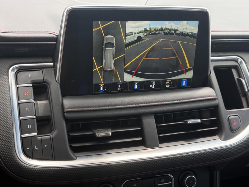 Chevrolet Tahoe Vehicle Full-screen Gallery Image 22