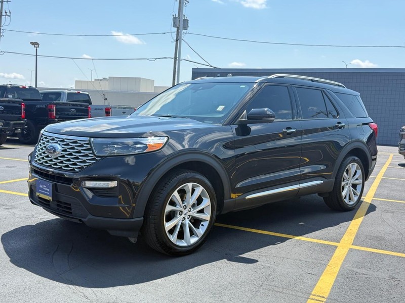 Ford Explorer Vehicle Full-screen Gallery Image 07