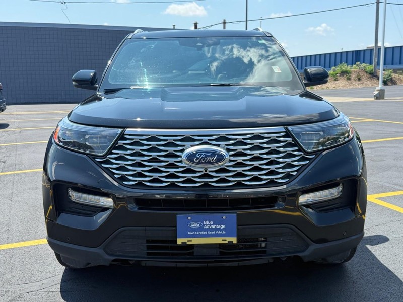 Ford Explorer Vehicle Full-screen Gallery Image 08