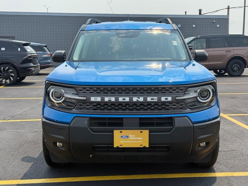 Ford Bronco Sport Vehicle Full-screen Gallery Image 08