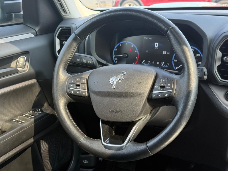 Ford Bronco Sport Vehicle Full-screen Gallery Image 14
