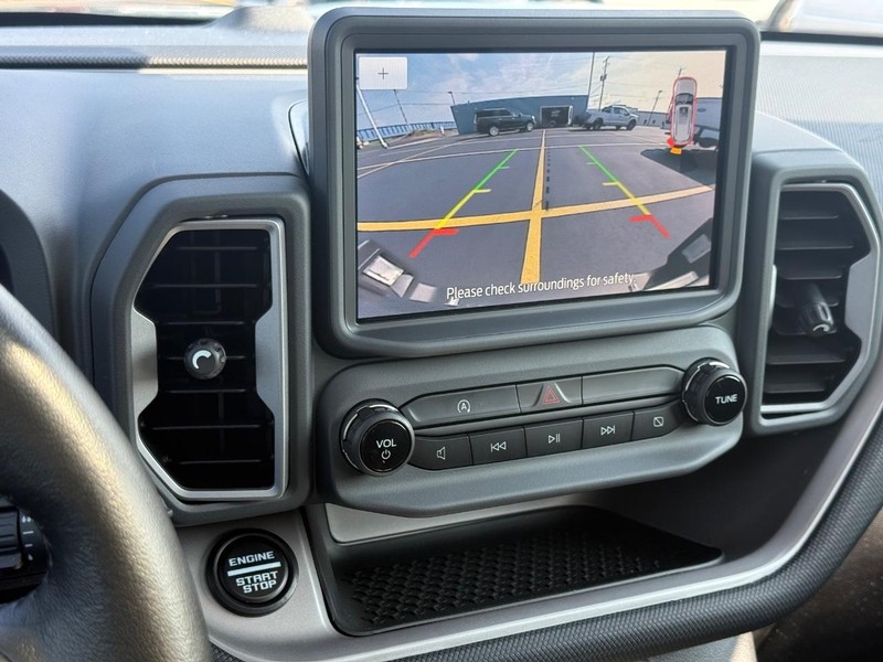 Ford Bronco Sport Vehicle Full-screen Gallery Image 18