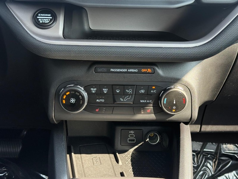 Ford Bronco Sport Vehicle Full-screen Gallery Image 19