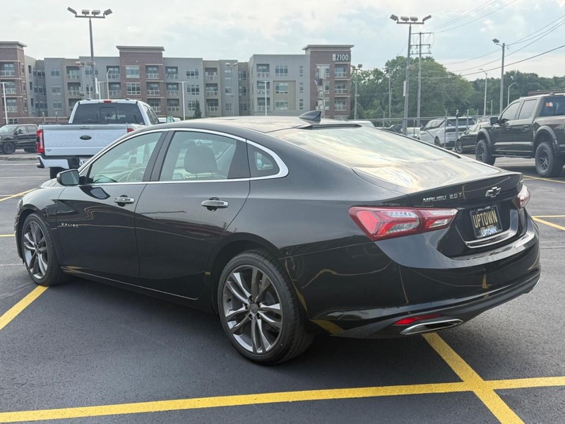 Chevrolet Malibu Vehicle Full-screen Gallery Image 05