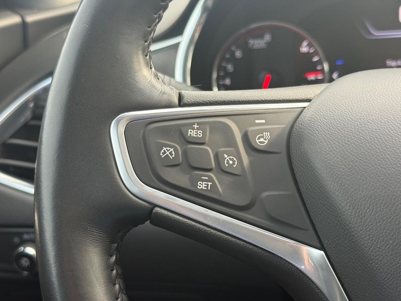 Chevrolet Malibu Vehicle Full-screen Gallery Image 15