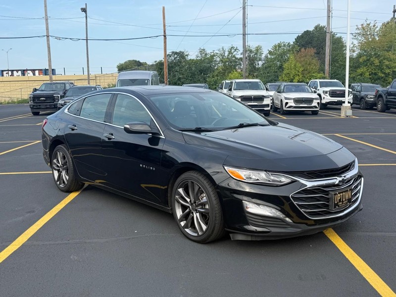 Chevrolet Malibu Vehicle Full-screen Gallery Image 26