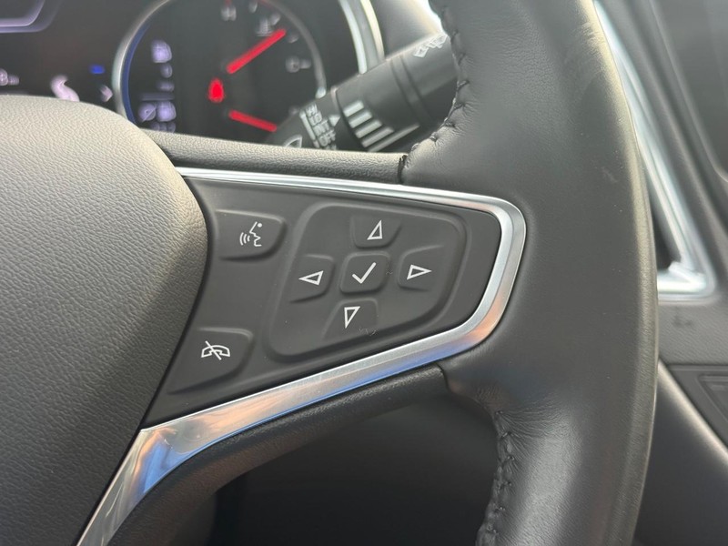 Chevrolet Malibu Vehicle Full-screen Gallery Image 41