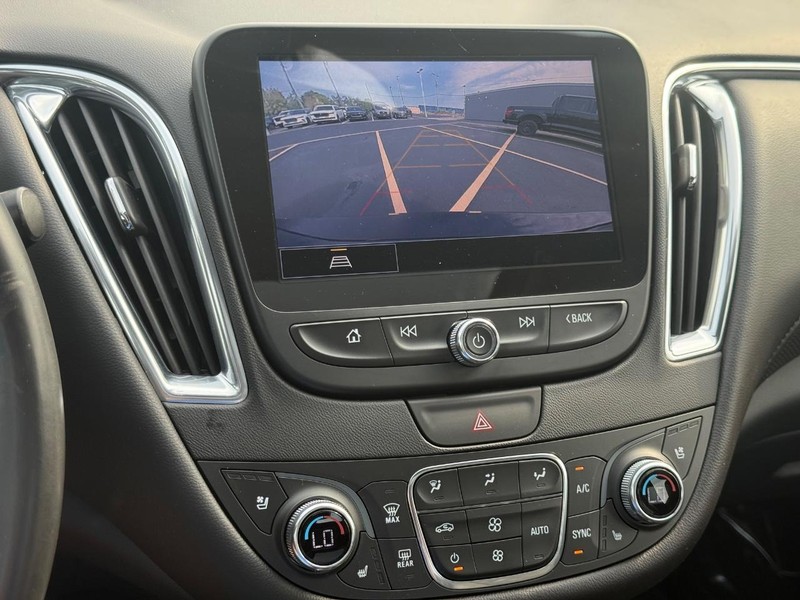 Chevrolet Malibu Vehicle Full-screen Gallery Image 45