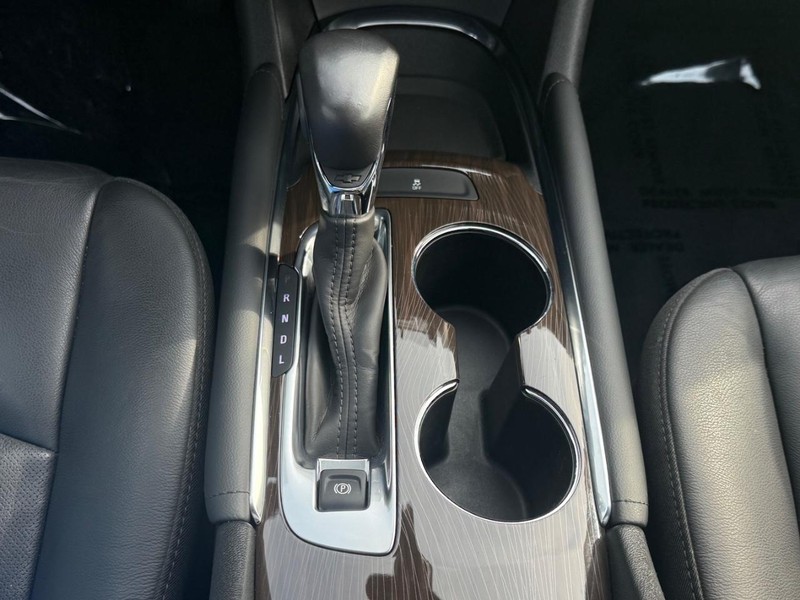 Chevrolet Malibu Vehicle Full-screen Gallery Image 46