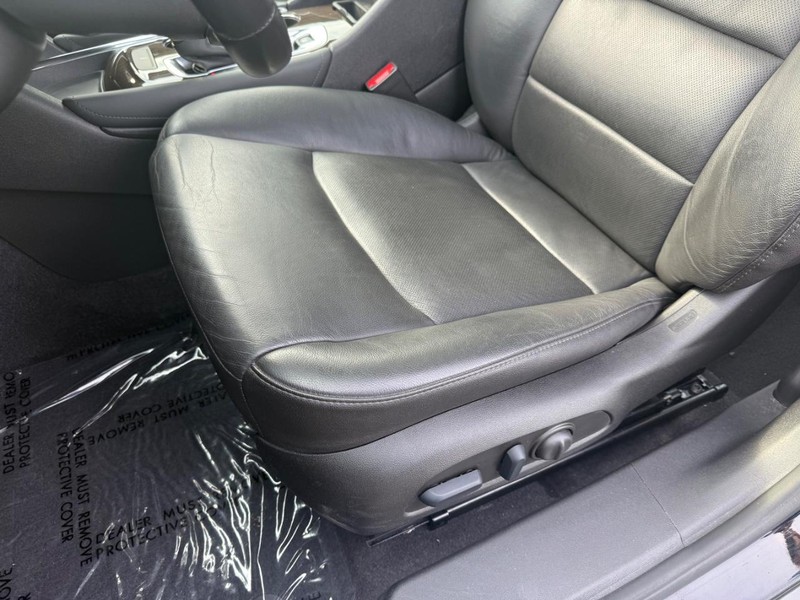Chevrolet Malibu Vehicle Full-screen Gallery Image 53