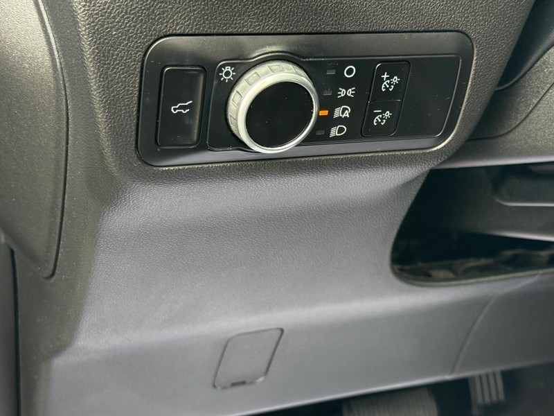 Ford Bronco Sport Vehicle Full-screen Gallery Image 23