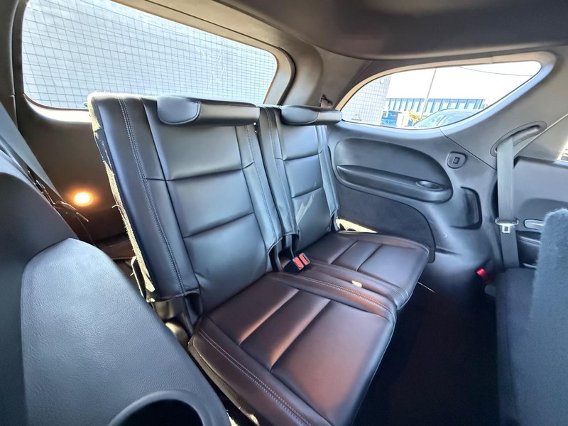 Dodge Durango Vehicle Full-screen Gallery Image 11
