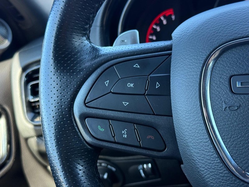 Dodge Durango Vehicle Full-screen Gallery Image 15