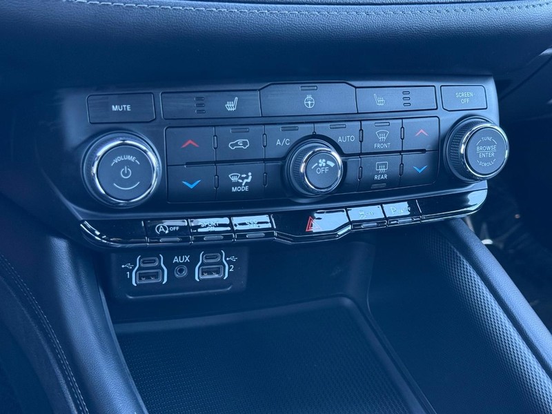 Dodge Durango Vehicle Full-screen Gallery Image 19