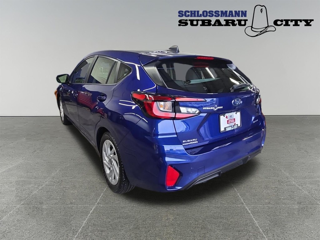 Subaru Impreza Vehicle Full-screen Gallery Image 06