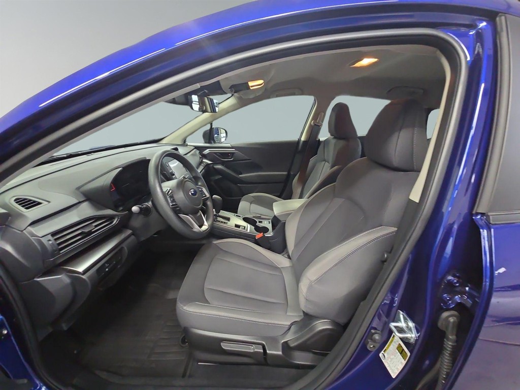Subaru Impreza Vehicle Full-screen Gallery Image 07