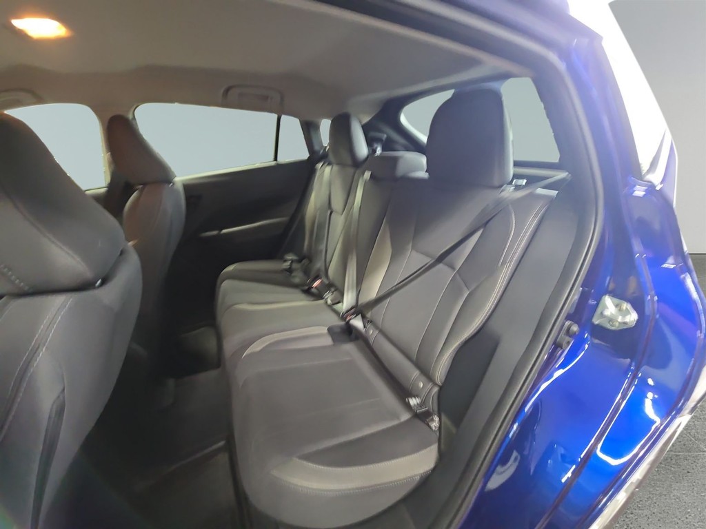 Subaru Impreza Vehicle Full-screen Gallery Image 11