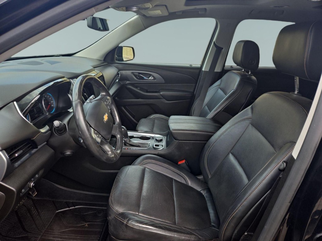 Chevrolet Traverse Vehicle Full-screen Gallery Image 07