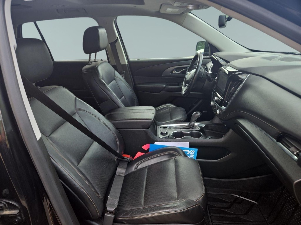 Chevrolet Traverse Vehicle Full-screen Gallery Image 13