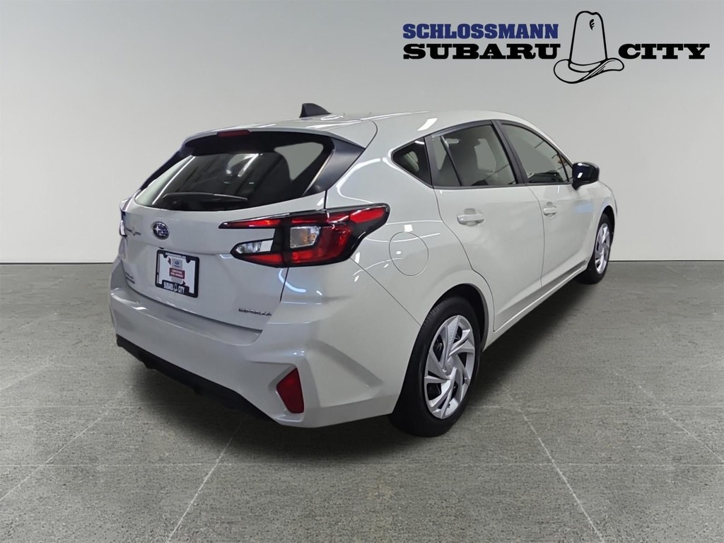 Subaru Impreza Vehicle Full-screen Gallery Image 15