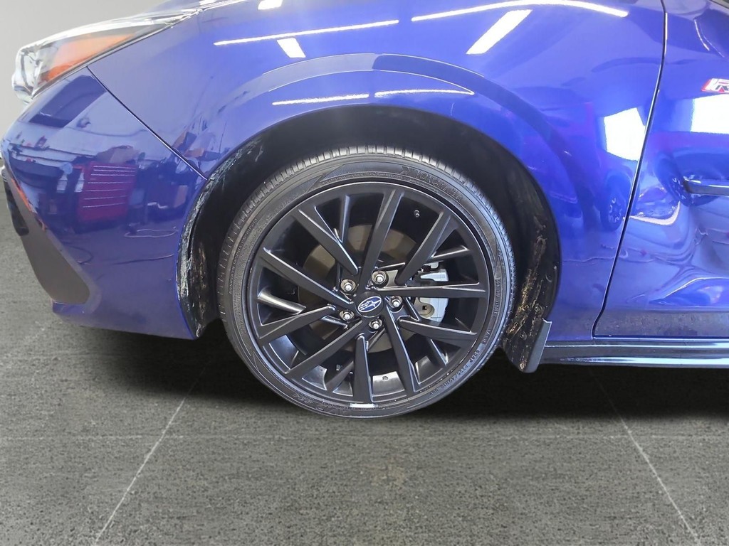 Subaru Impreza Vehicle Full-screen Gallery Image 12