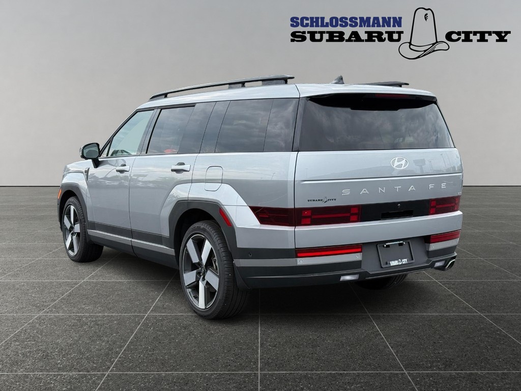 Hyundai Santa Fe Vehicle Full-screen Gallery Image 03