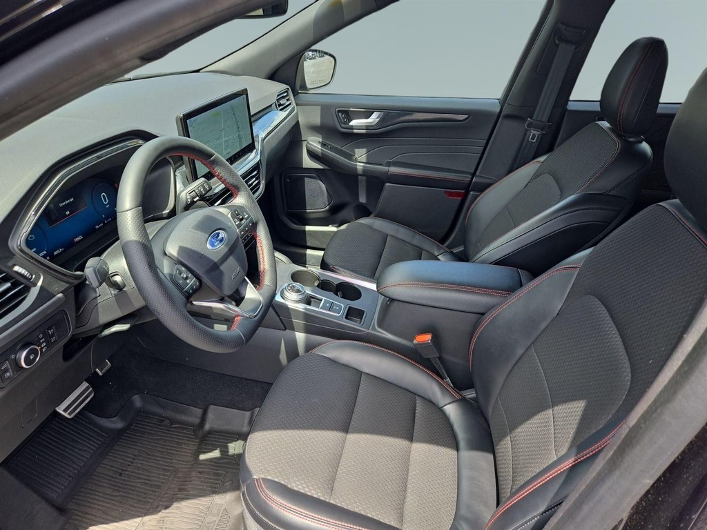 Ford Escape Vehicle Full-screen Gallery Image 07