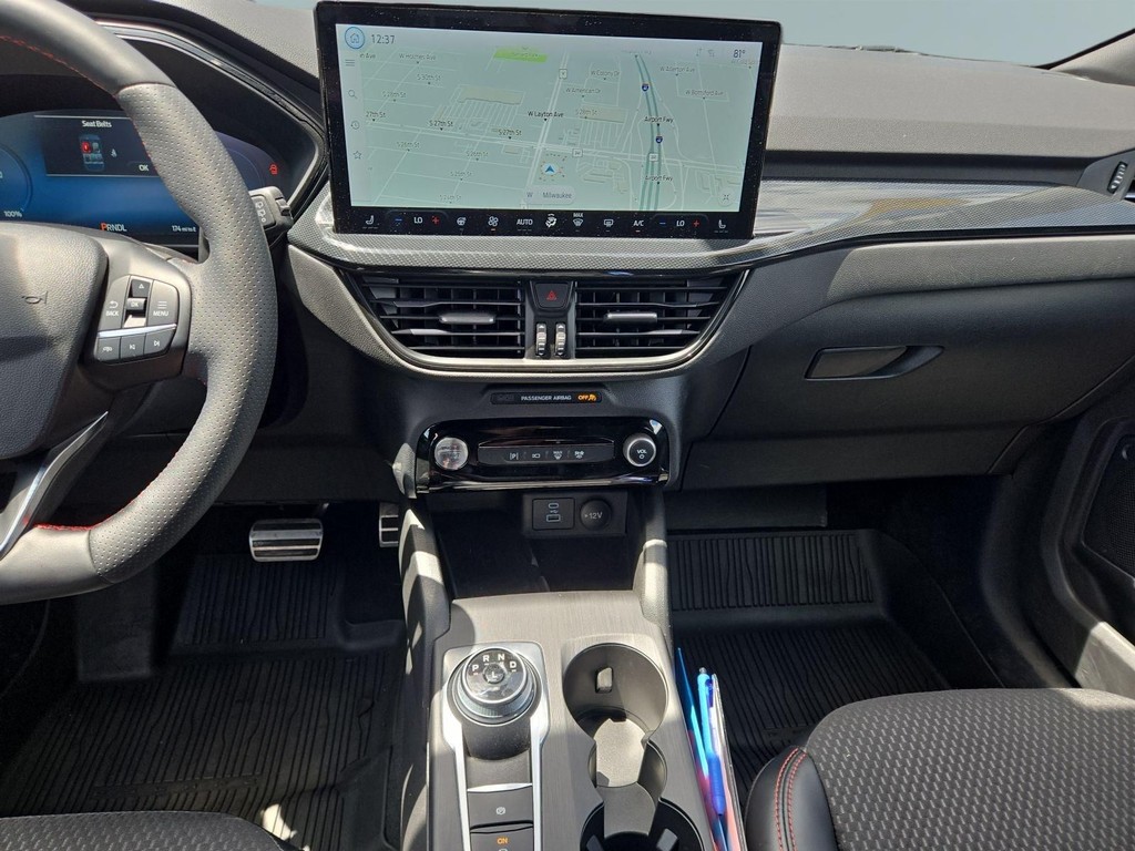 Ford Escape Vehicle Full-screen Gallery Image 08