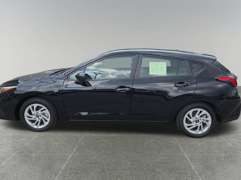 Subaru Impreza Vehicle Full-screen Gallery Image 05