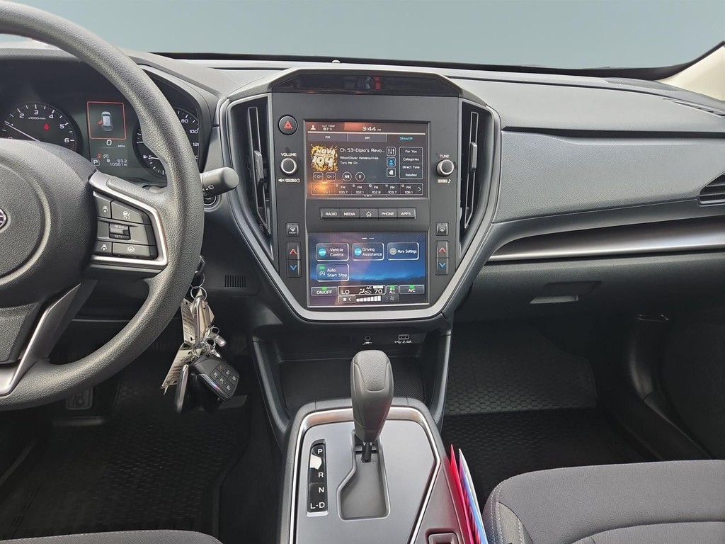 Subaru Impreza Vehicle Full-screen Gallery Image 08
