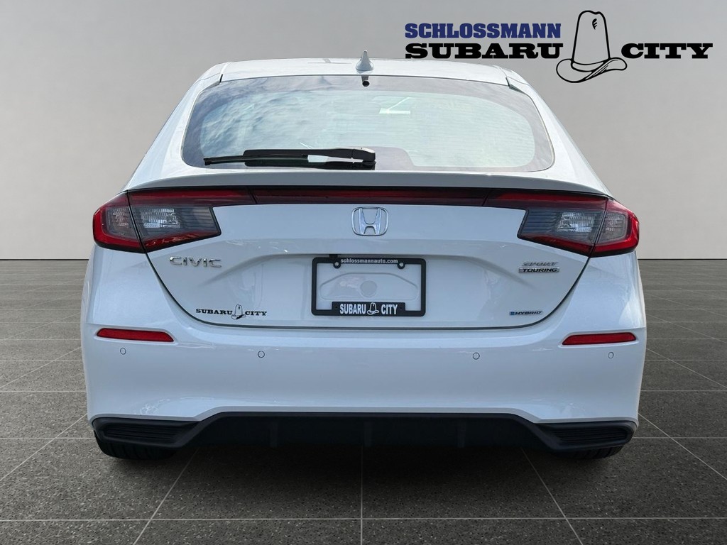 Honda Civic Hatchback Hybrid Vehicle Full-screen Gallery Image 04